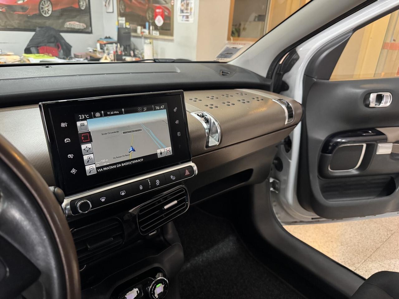 Citroen C4 cactus 1.2 Autom. cv. Tetto-Navigat.