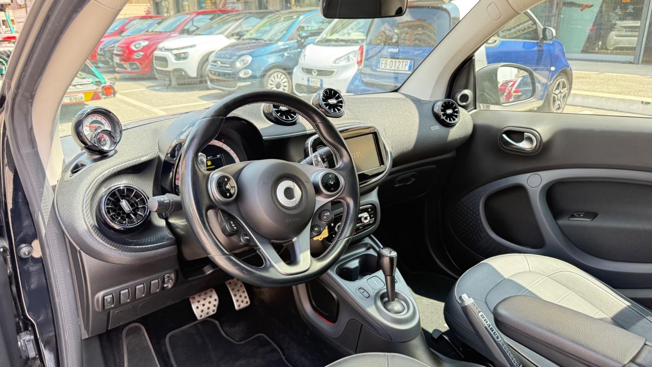 Smart ForTwo BRABUS 0.9 Turbo twinamic parisblue Xclusive LED NAVI KAMERA JBL PACK SPORT PDC PELLE INTROVABILE