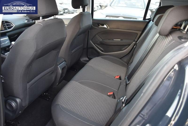 Peugeot 308 308 1.5 bluehdi Business s&s 130cv