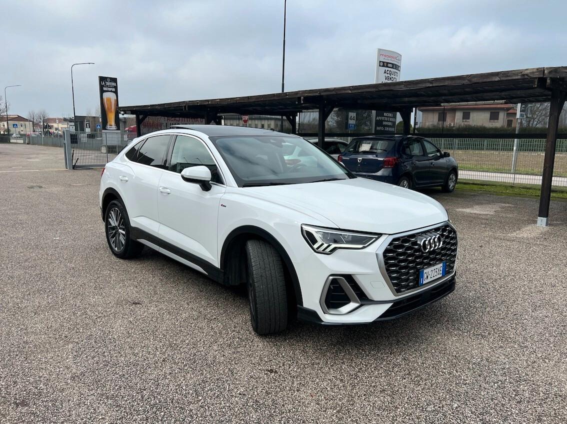 Audi Q3 SPB Sportback 35 2.0 tdi S line s-tronic Tetto Ap.