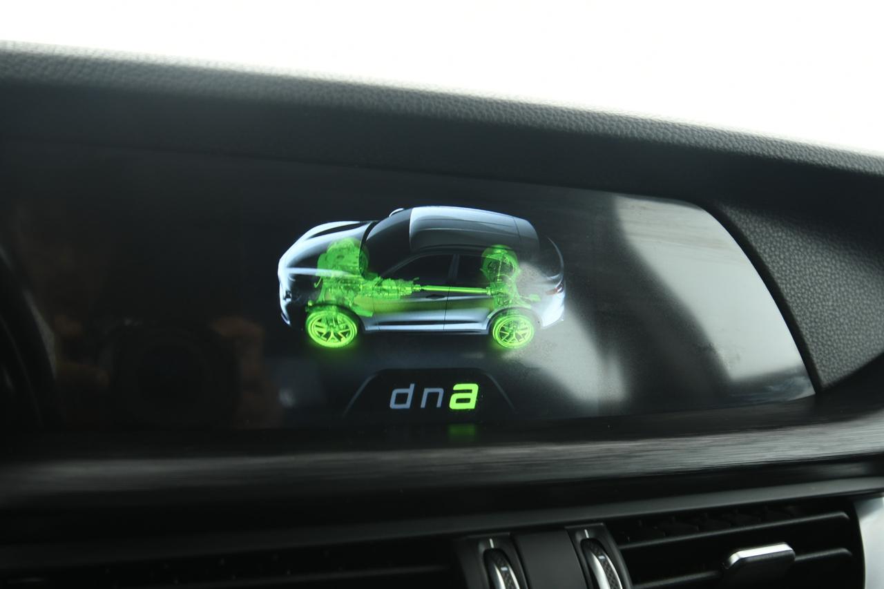ALFA ROMEO Stelvio 2.0 t Business Q4 200cv auto CAMERA+ACC