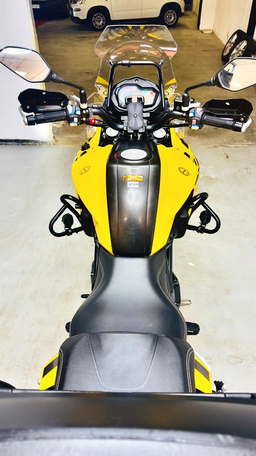 Benelli TRK 502 x