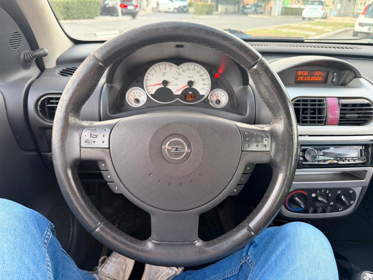 Opel Corsa 1.2 Twinport 80cv 5 porte