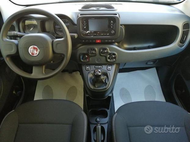 FIAT Panda 1.0 FireFly S&S Hybrid 5 Posti + Pack