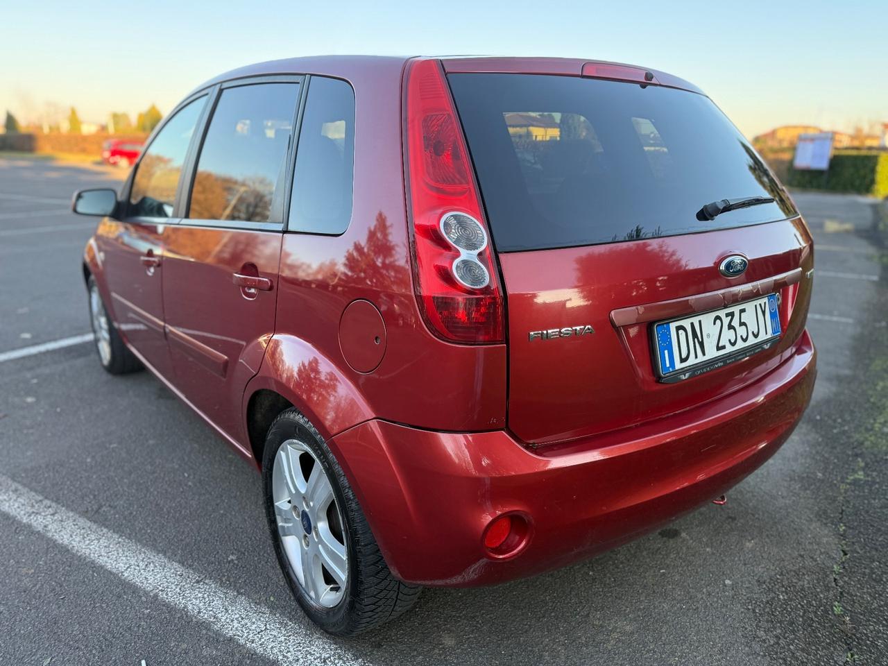 Ford Fiesta 1.4 TDCi 5p. Ghia