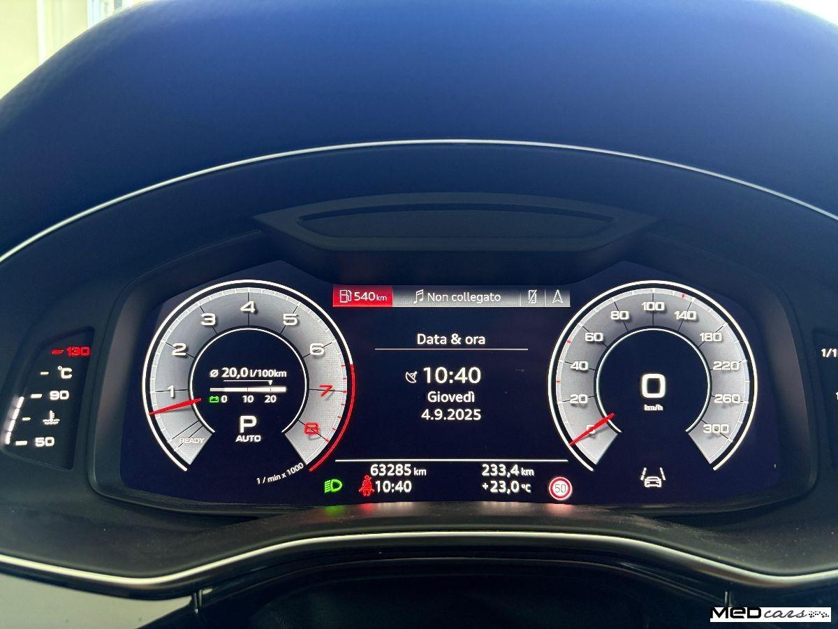 AUDI - Q8 - 55 TFSI quattro tiptronic Sport