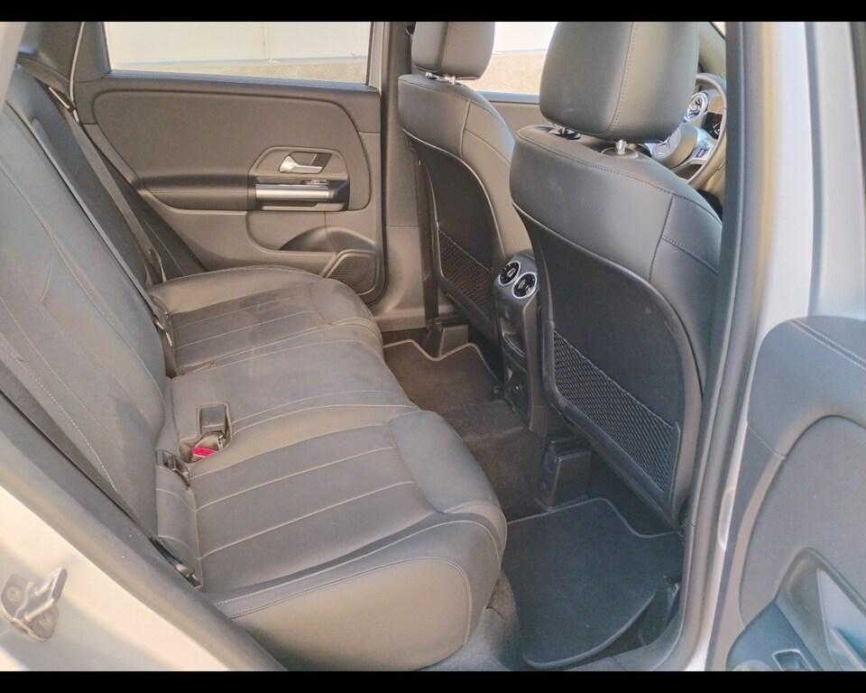Mercedes Classe B 180 180 D Premium Plus AMG Line 8G-DCT