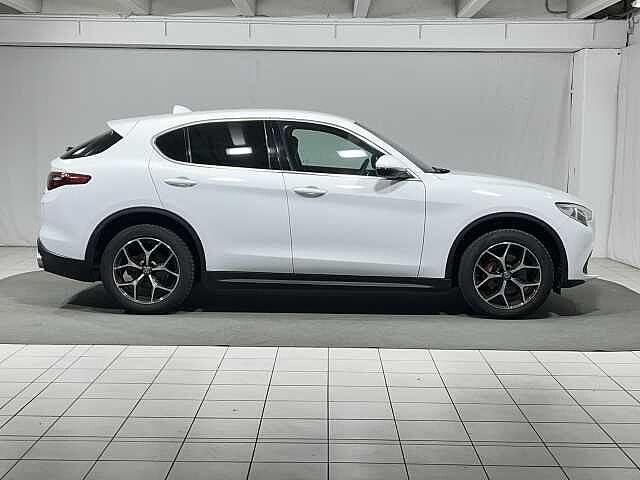 Alfa Romeo Stelvio 2.2 Turbodiesel 190 CV AT8 Q4 Executive