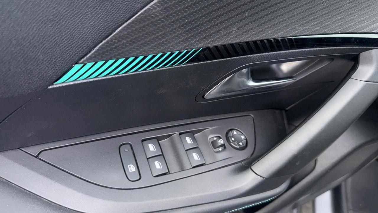 Peugeot 2008 PureTech 130 S&S Allure