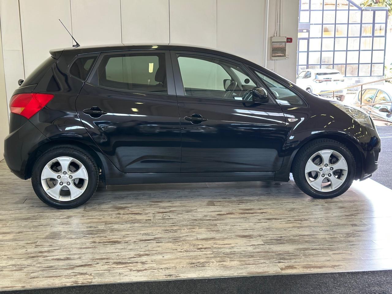 Kia Venga 1.4 CRDi 90CV WGT EX Ok Neopatentati