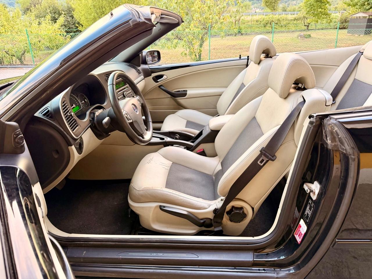 Saab 9-3 Cabriolet 1.9 TiD 16V DPF Vector Sentronic