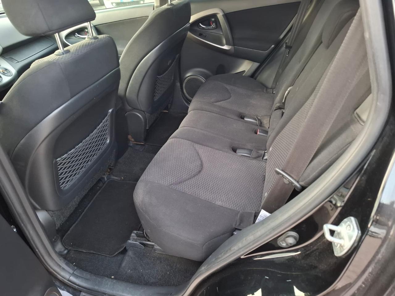 Toyota RAV 4 RAV4 2.2 D-4D 136 CV Sol