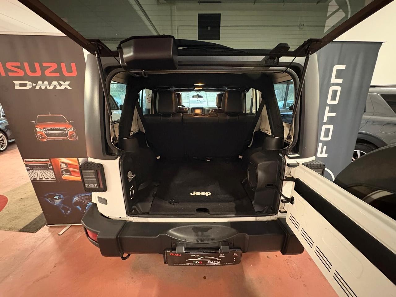 JEEP WRANGLER- UNLIMITED 4X4 CAMBIO AUT. Diesel 2.8 CV 200 EURO 5A Km 193.968 Garanzia 12 mesi