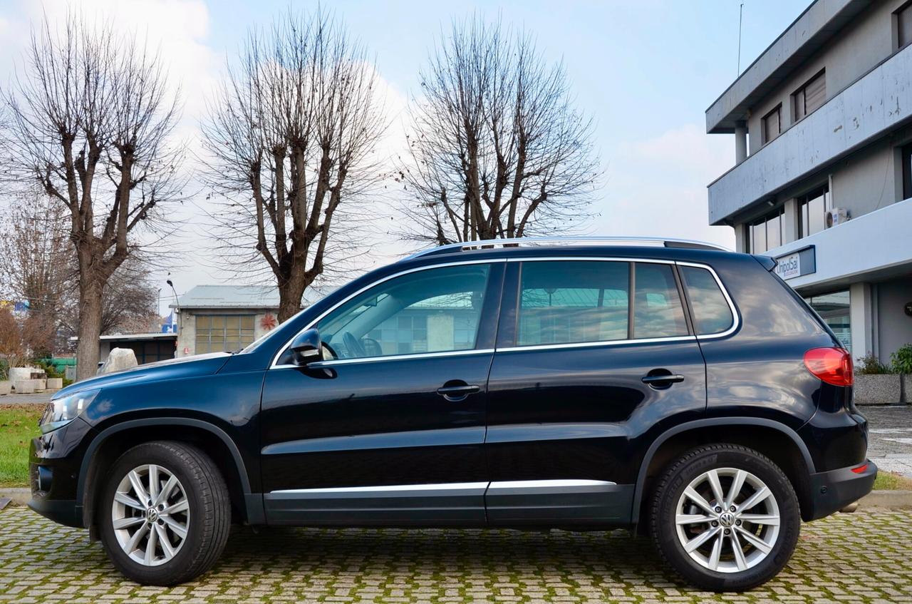 Volkswagen Tiguan 2.0 TDI 150CV Sport 4MOTION DSG , UNICOPROPRIETARIO, UFF ITALIANA, SERVICE UFF, NAVI, RETROCAMERA, PERMUTE