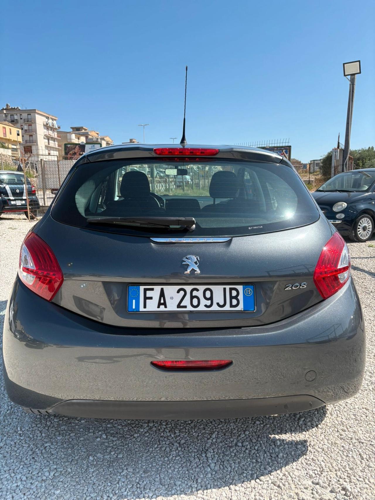 Peugeot 208 1.4 HDi 68 CV 5 porte Access