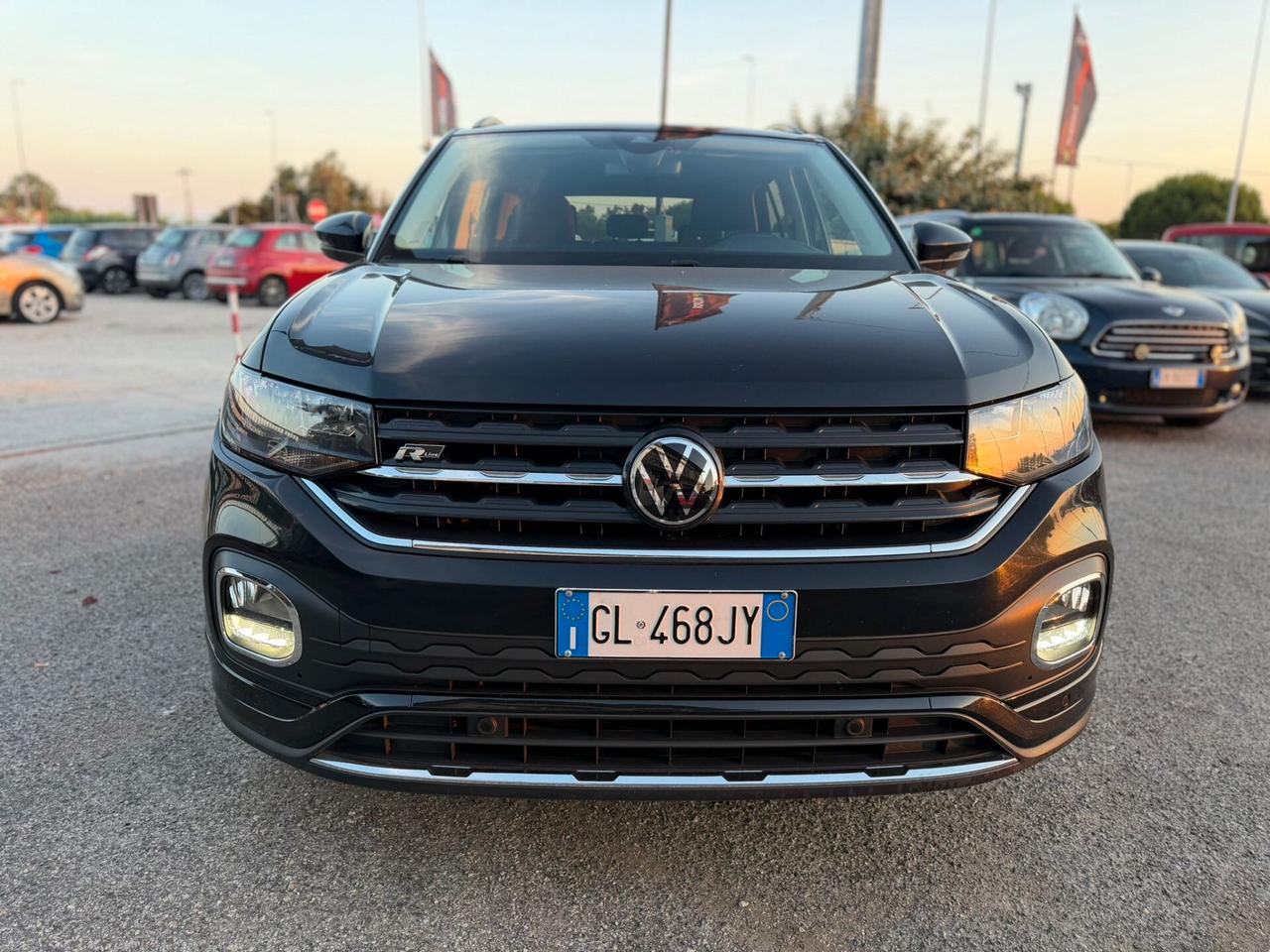 Volkswagen T-Cross 1.0 TSI Style BMT R-LINE