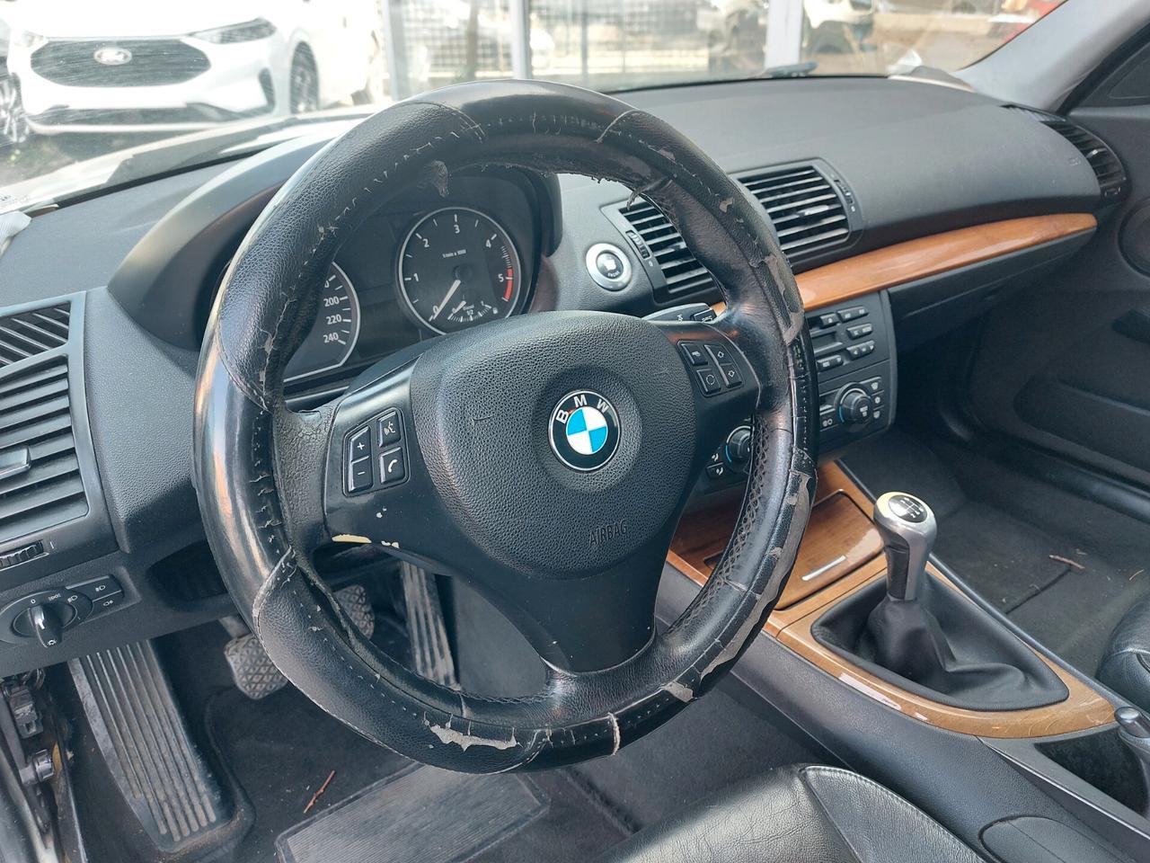 Bmw 118 118d cat 5 porte Futura pelle cerchi