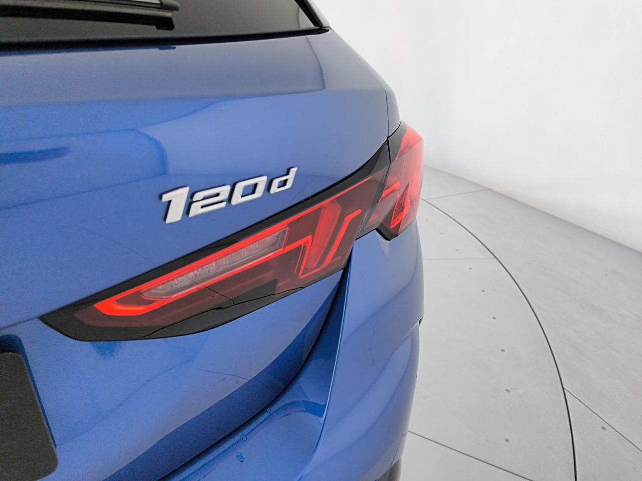 BMW Serie 1 120d 48V MSport Design