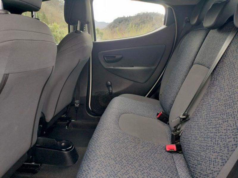 Lancia Ypsilon 1.0 FireFly 5 porte S&S Hybrid Silver