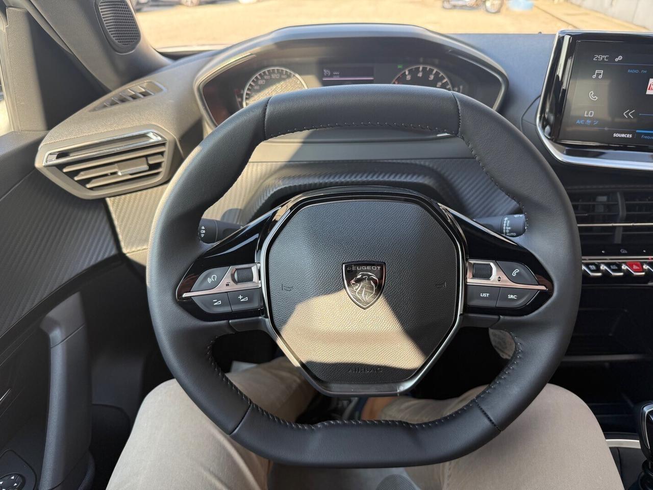 Peugeot 2008 PureTech 100 S&S Style