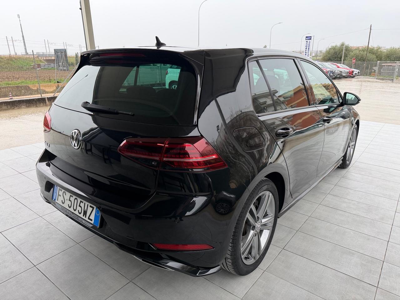 Volkswagen Golf 1.6 TDI 115 CV R-Line