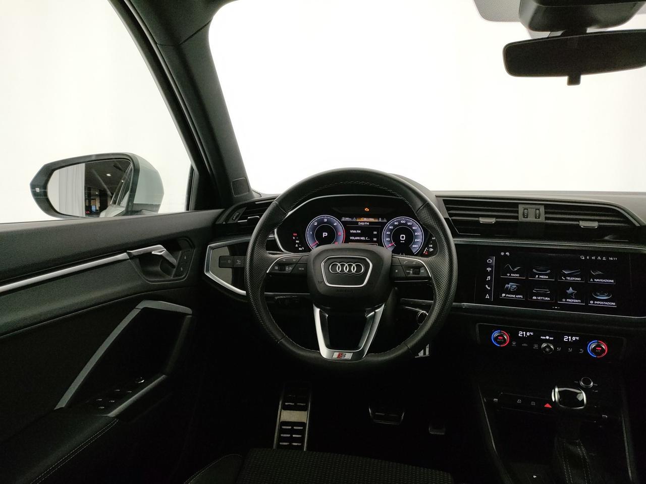 Audi Q3 35 2.0 tdi s line edition s-tronic