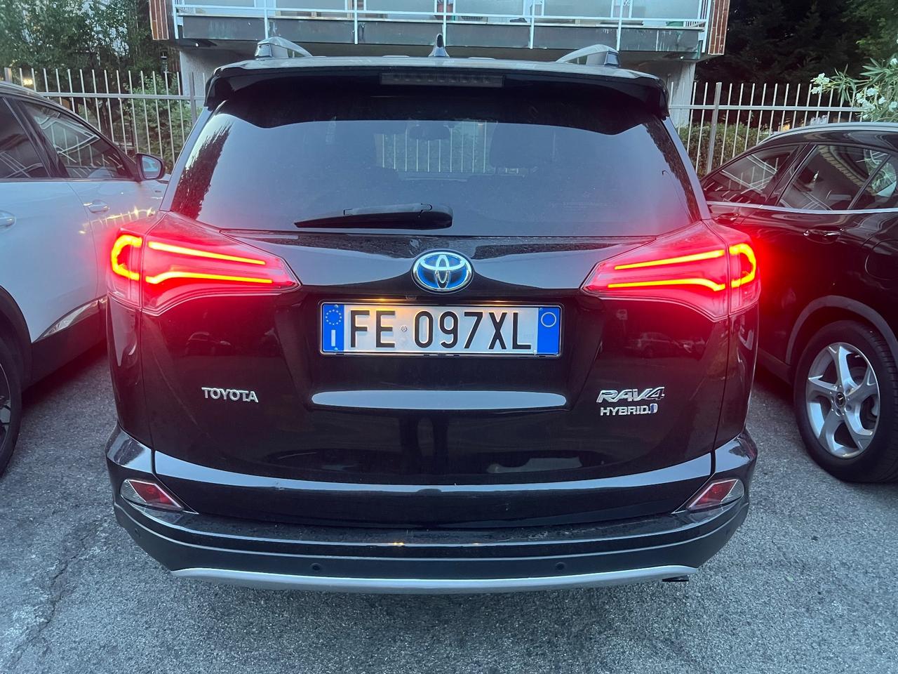 Toyota RAV 4 RAV4 2.5 Hybrid 4WD Lounge