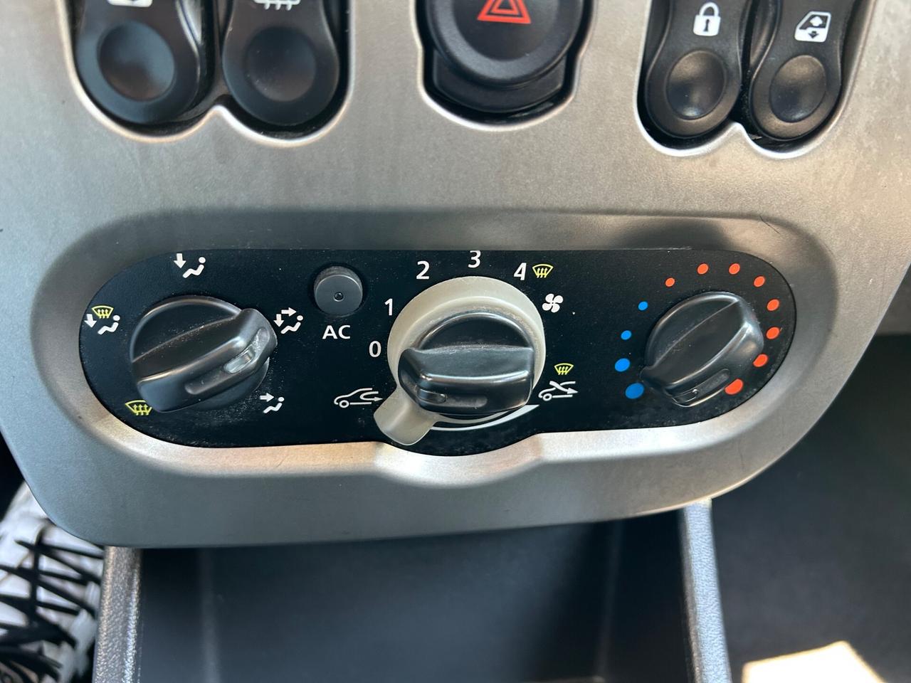 Dacia Sandero 1.2 16V Benzina Euro5 Aria Condizionata