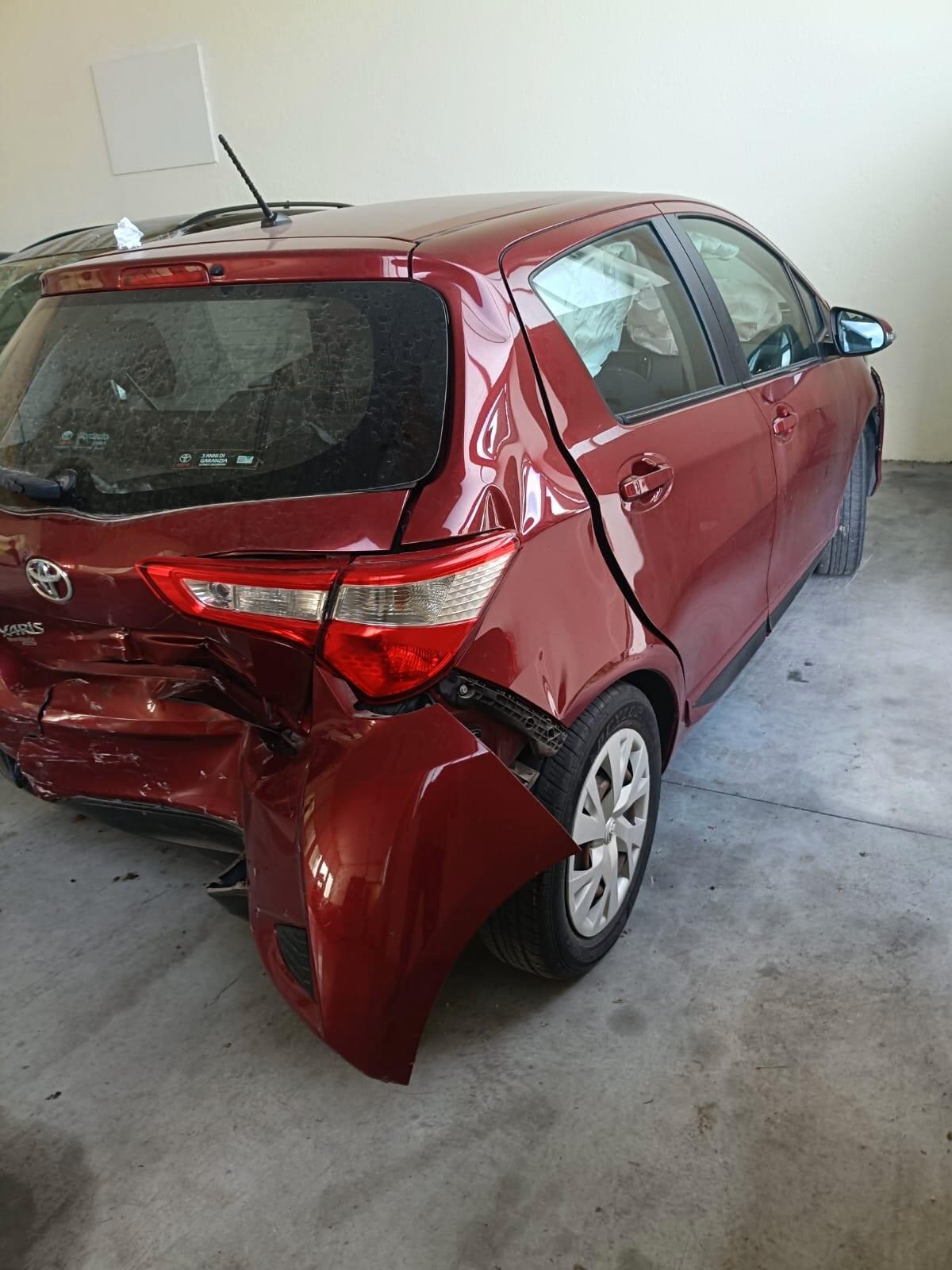 Toyota Yaris 1.0 72 CV 5 porte Active