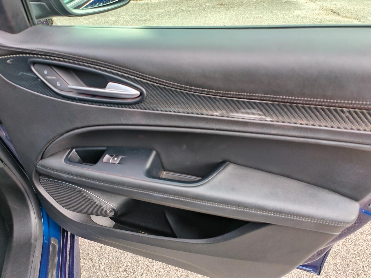 Alfa Romeo Stelvio 2.9 Bi-Turbo V6 510 CV AT8 Quadrifoglio