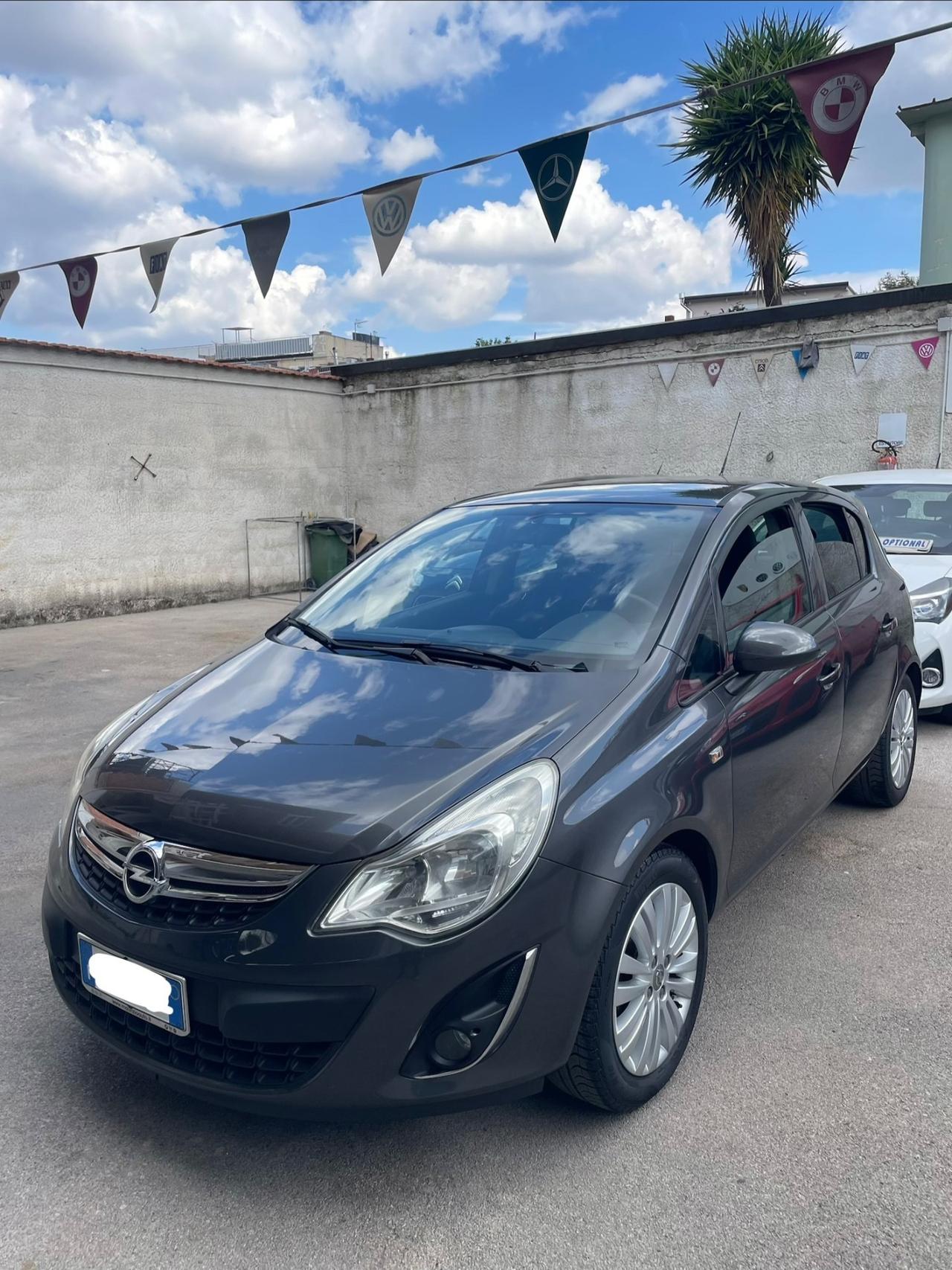 Opel Corsa 1.2 5 porte Cosmo Full dal nord Italia 4 cilindri