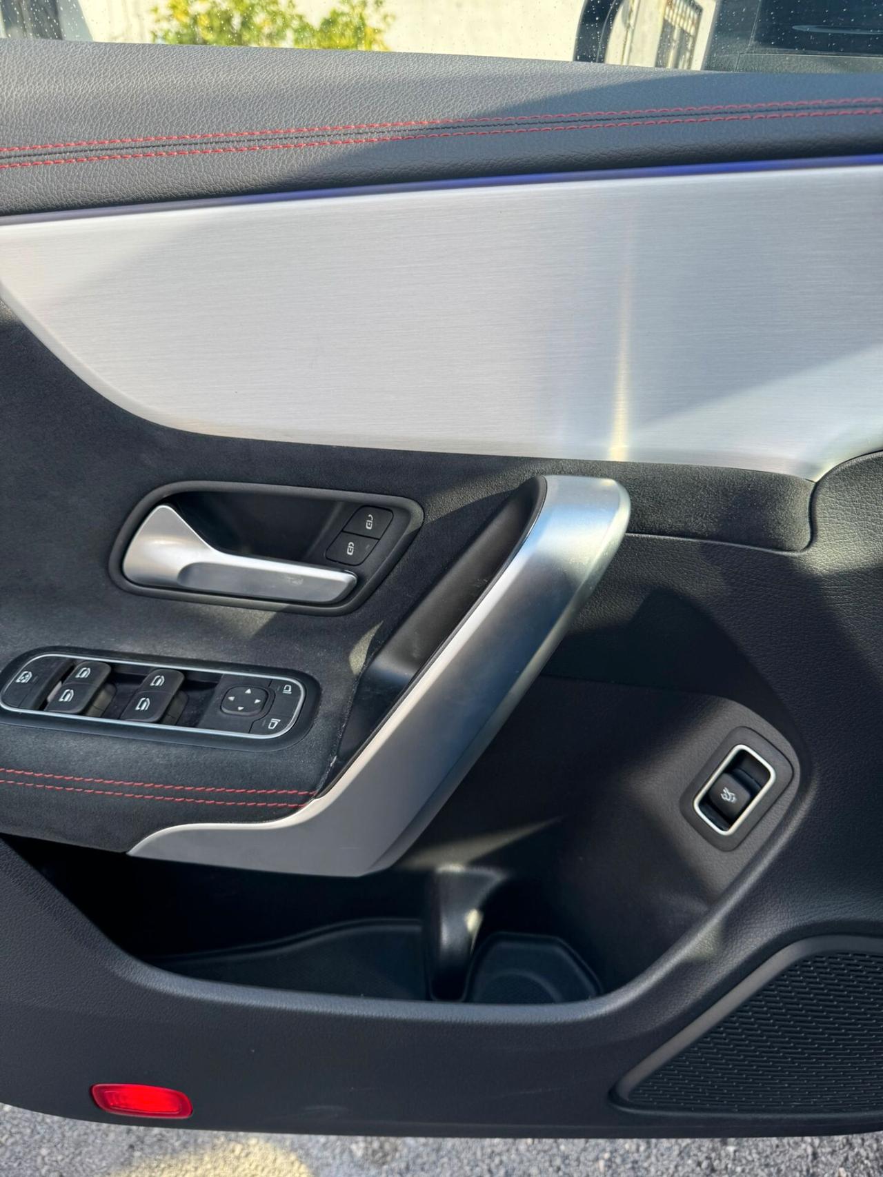 Mercedes-benz CLA 180 d Premium