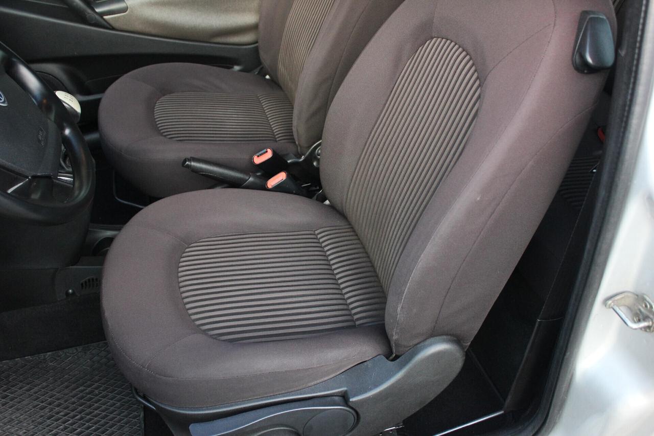 Lancia Ypsilon 1.2 60 CV Argento