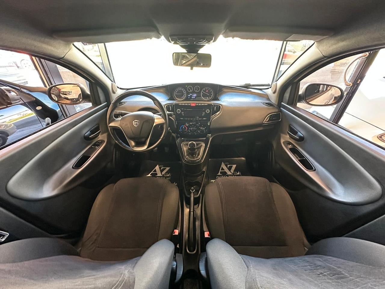 Lancia Ypsilon 0.9 TwinAir 85 CV 5 porte Metano Ecochic Gold