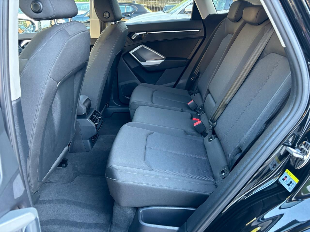 Audi Q3 35 TDI S tronic IDENTITY BLACK - FULL-LED MY 22