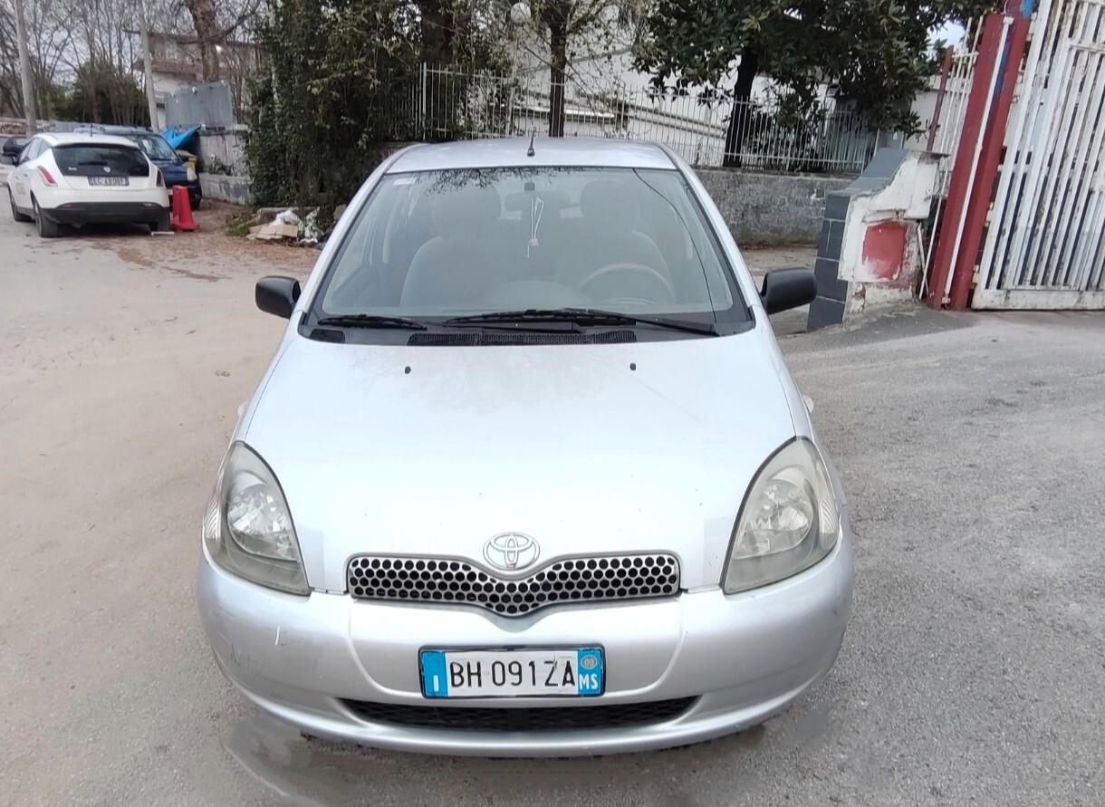 Toyota Yaris 1.0 BENZINA 5 porte Sol