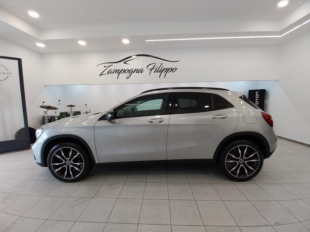 Mercedes GLA 200d 4Matic Premium 2017