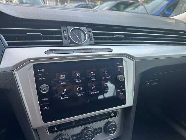 Volkswagen Passat Variant 2.0 TDI DSG Executive B.Tech. 150 CV