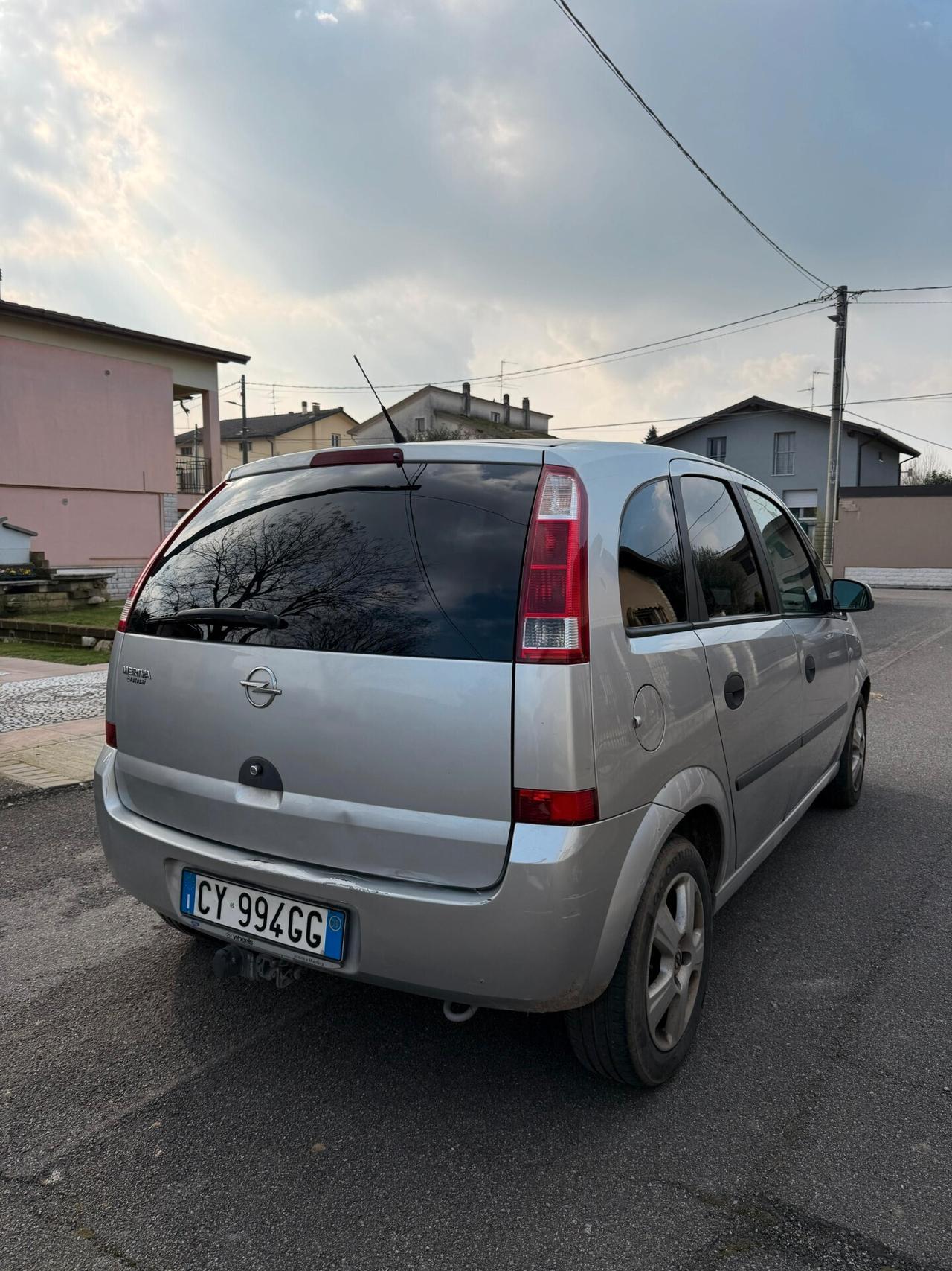 Opel Meriva 1.4 benzina euro 4 GANCIO TRAINO