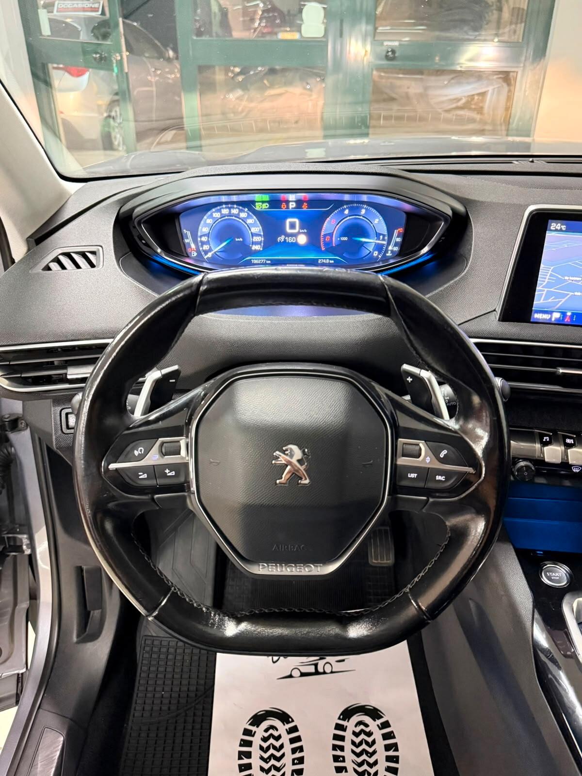 Peugeot 3008 BlueHDi 120 EAT6 S&S Allure