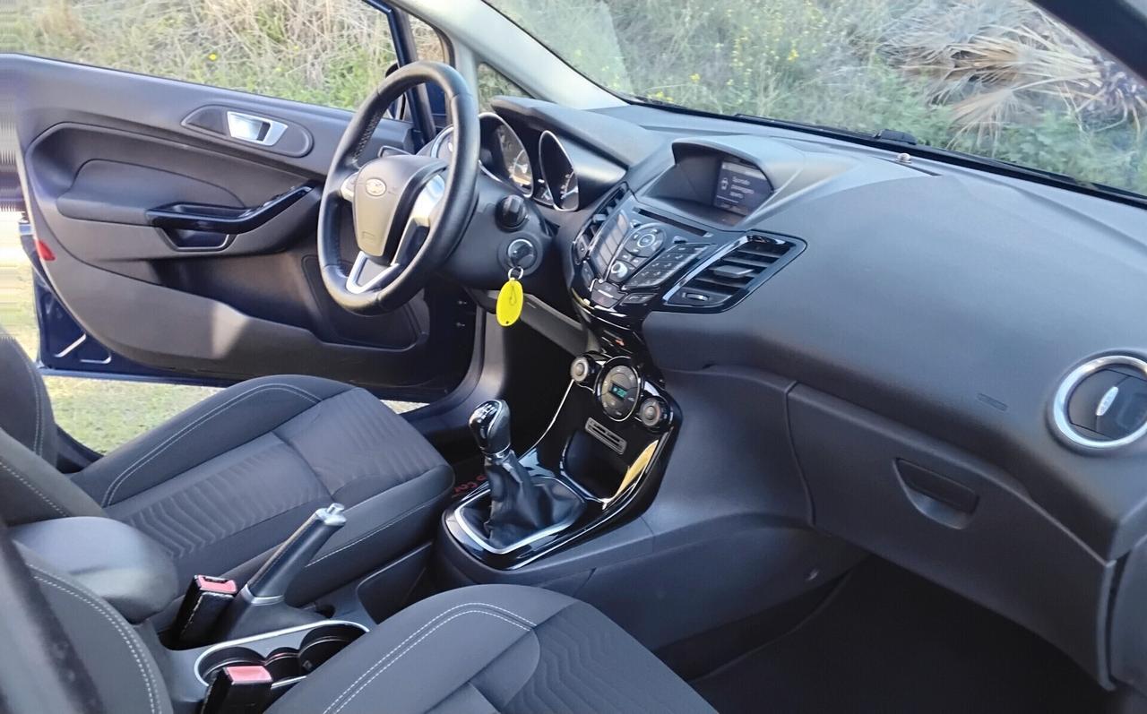 Ford Fiesta 1.5 TDCi 75CV 5 porte Titanium