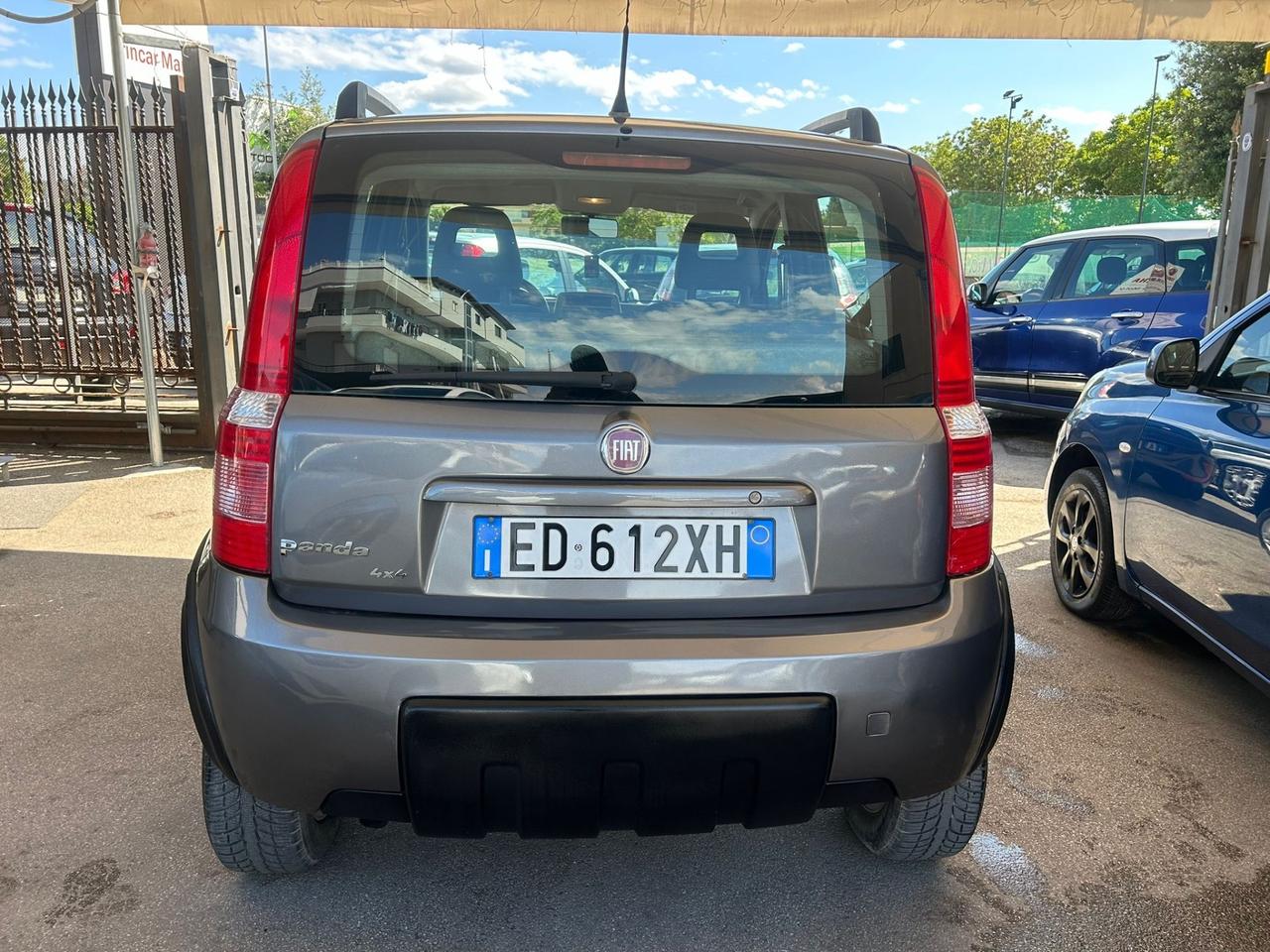 Fiat Panda 1.3 MJT 16V DPF 4x4 Climbing