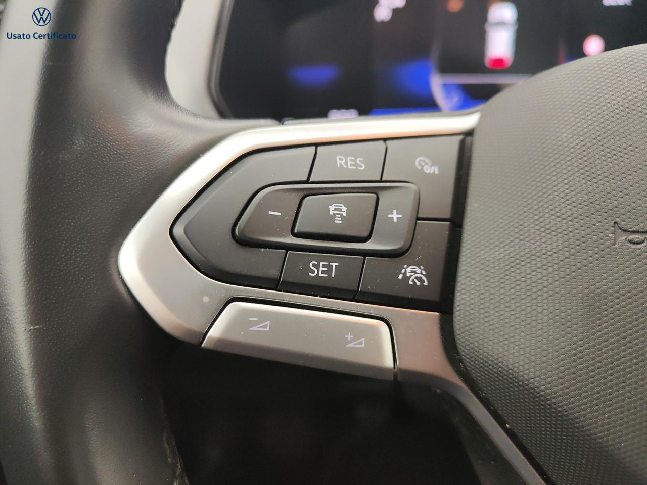 VOLKSWAGEN T-Cross - T-Cross 1.0 TSI Life