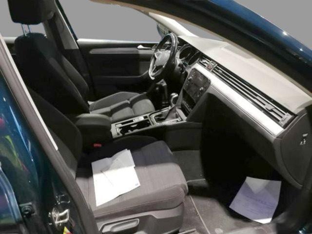 VOLKSWAGEN Passat Variant 2.0 TDI EVO 150cv Business Fari LED, Navi, Ambient