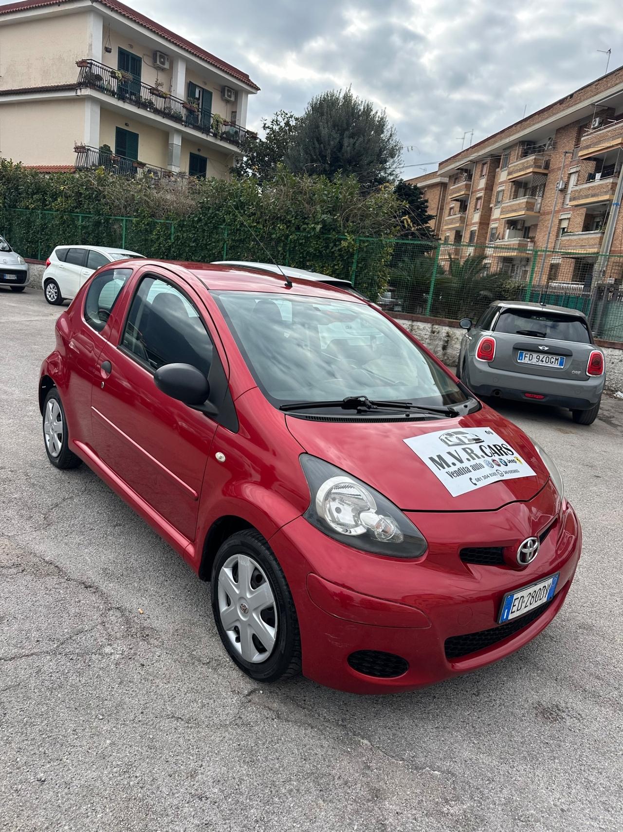 Toyota Aygo 1.0 12V VVT-i 3 porte Sol Red Edition