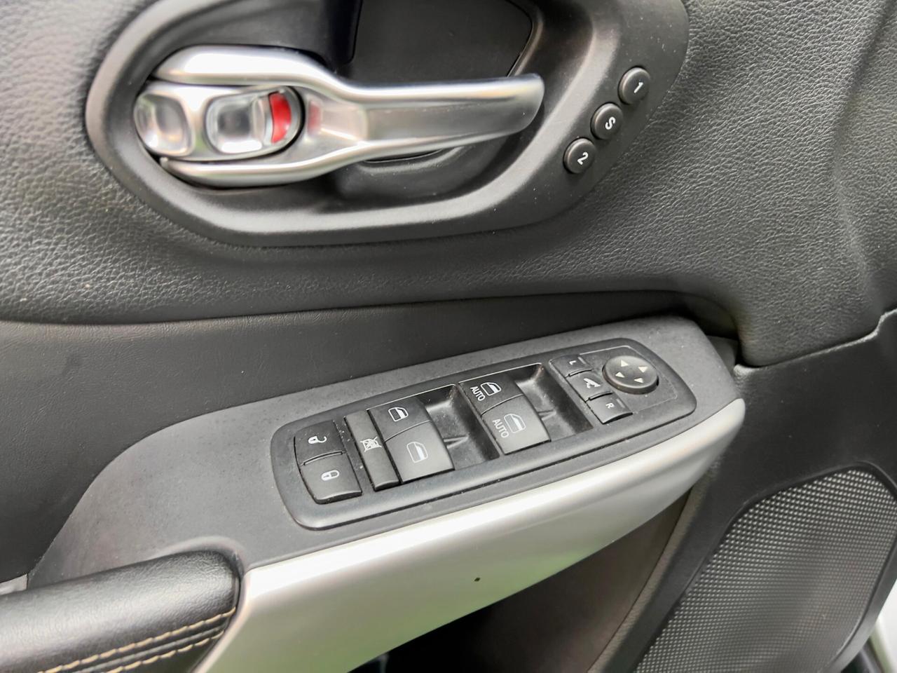 Jeep Cherokee 2.0 Mjt II Limited Strafull Optional