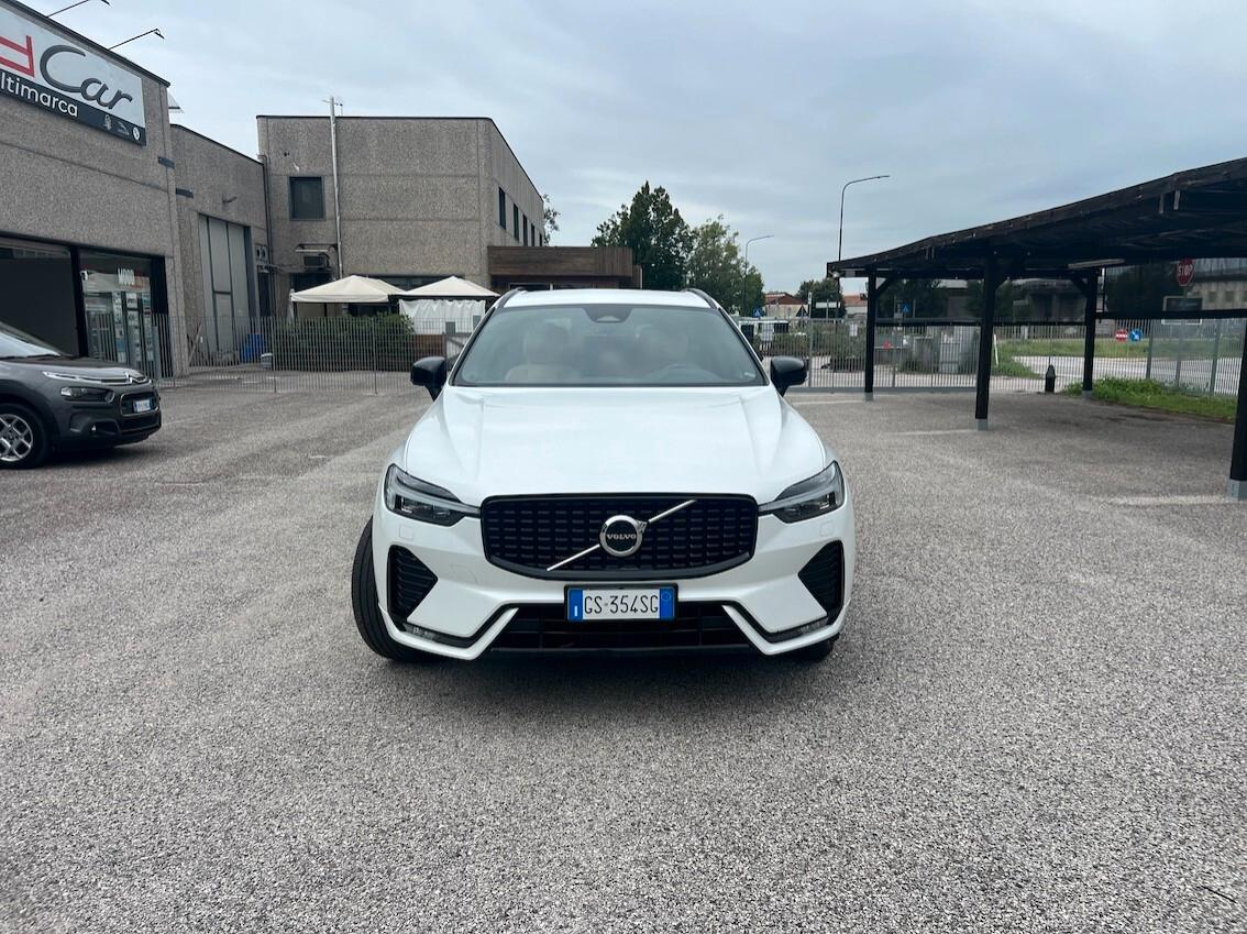 Volvo XC60 2.0 b4 Plus Dark awd auto - FULL OPTIONAL