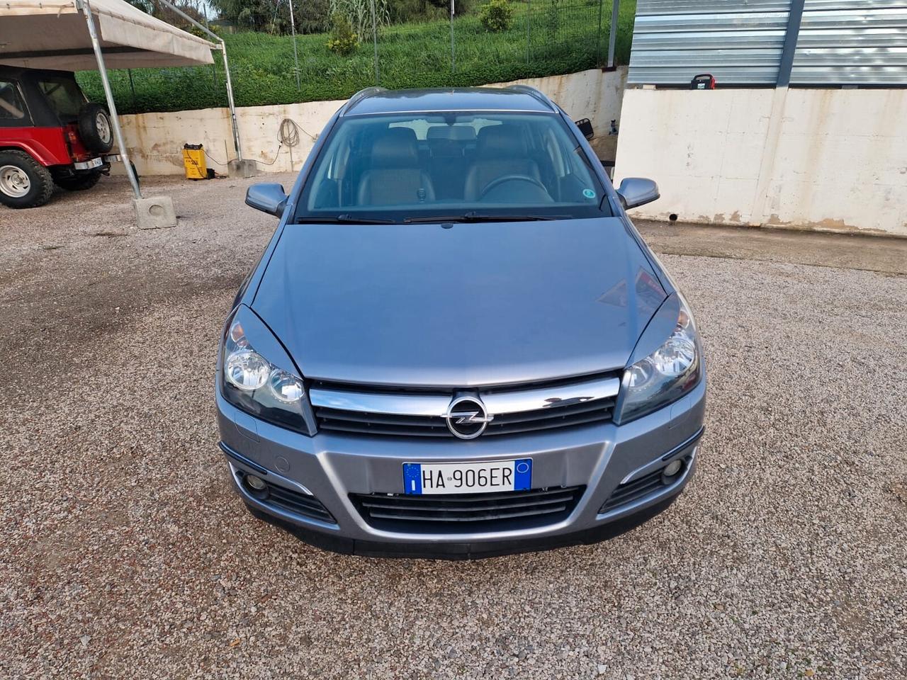 Opel Astra 1.9 16V CDTI 150CV Station Wagon Cosmo