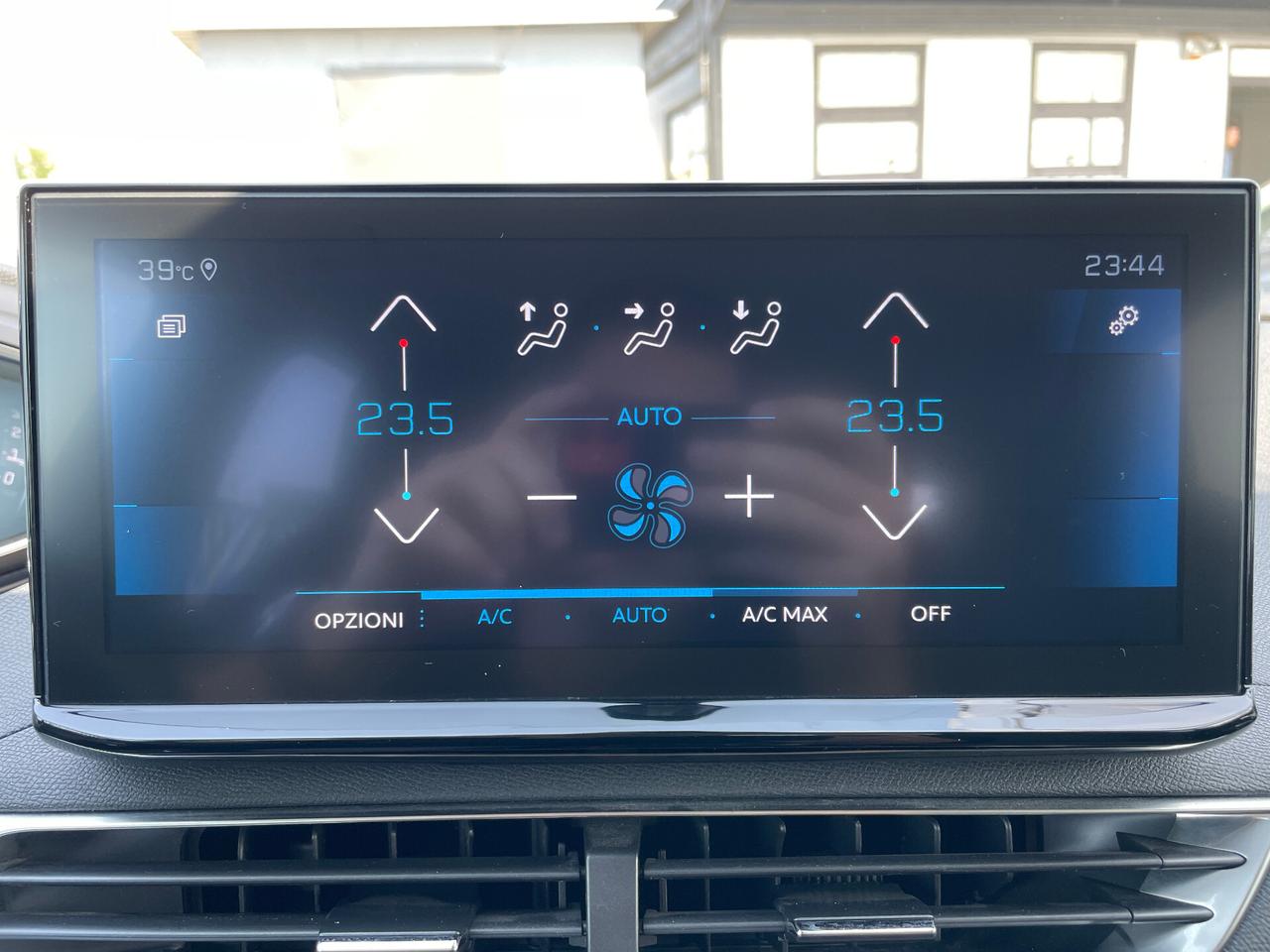 Peugeot 3008 1.5 BlueHDi 130cv Allure Pack-NAVIGATORE-RETROCAMERA