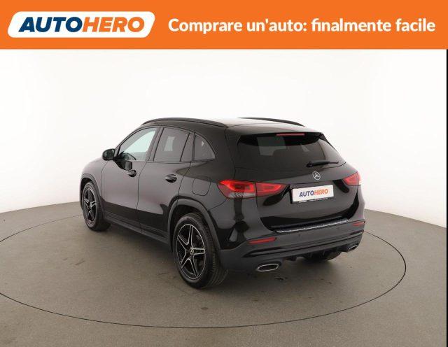 MERCEDES-BENZ GLA 180 d Automatic Premium
